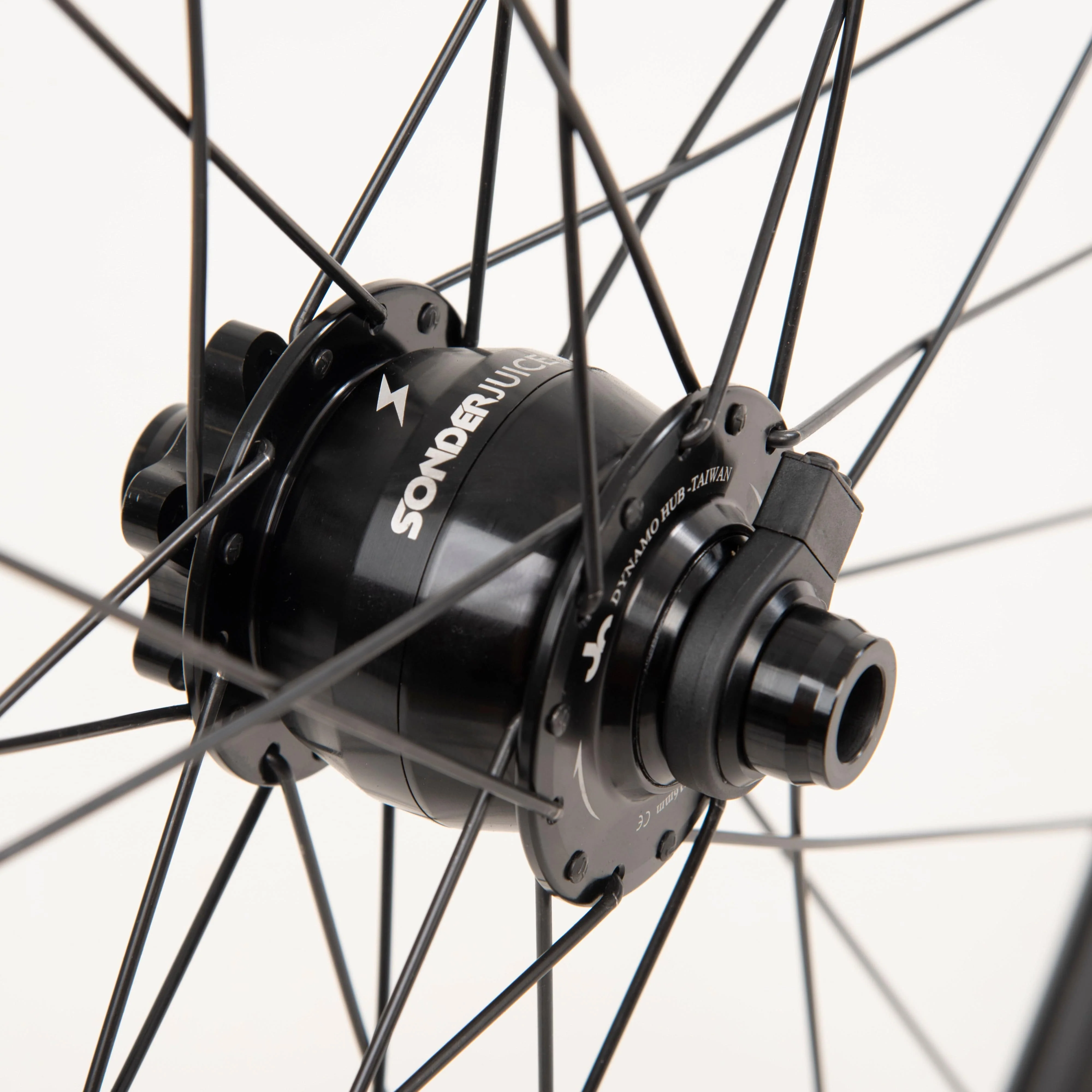 Sonder Alpha 650b Dynamo Wheelset - Image 2